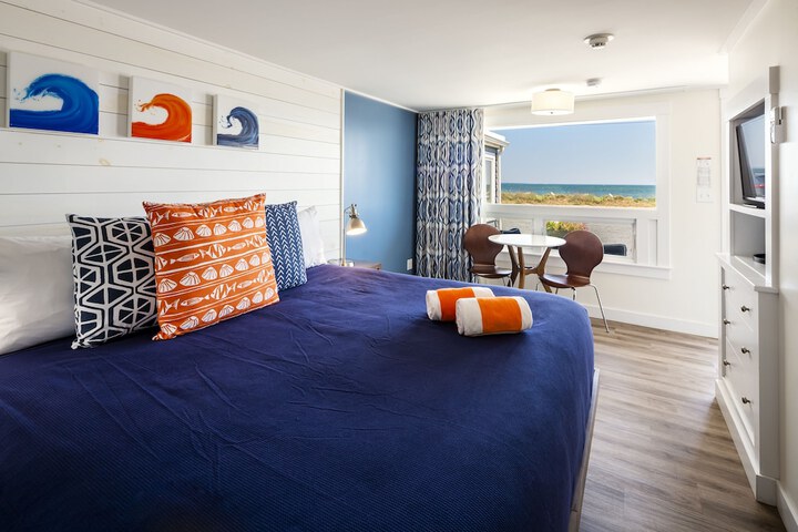 Room 5 of 34