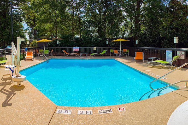 Pool 8 of 62