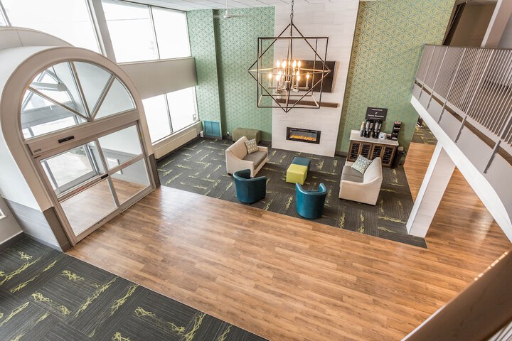 EverSpring Inn & Suites
