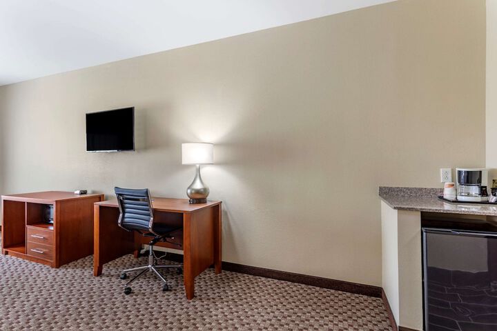 Room 9 of 31