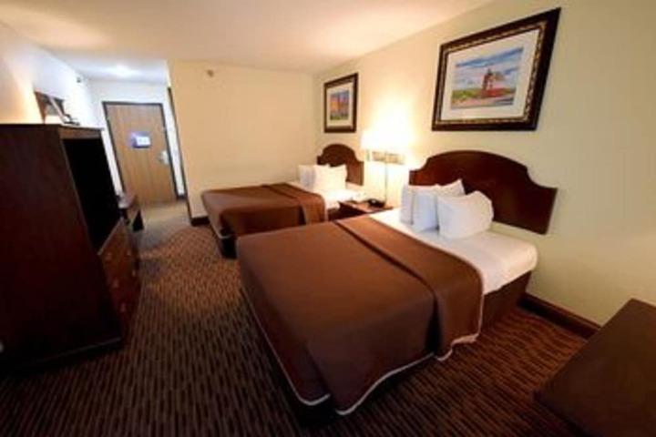 Room 12 of 38