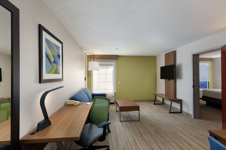 Room 51 of 64