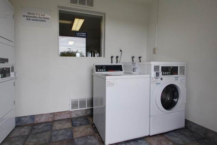 Laundry 40 of 40
