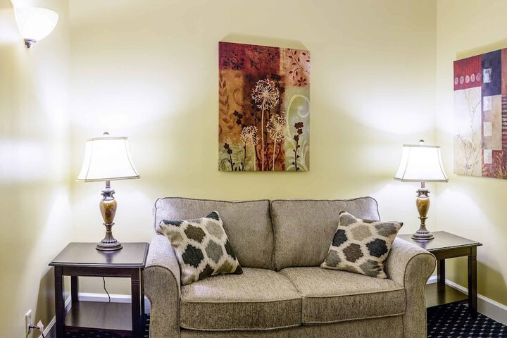 Asbury Inn & Suites