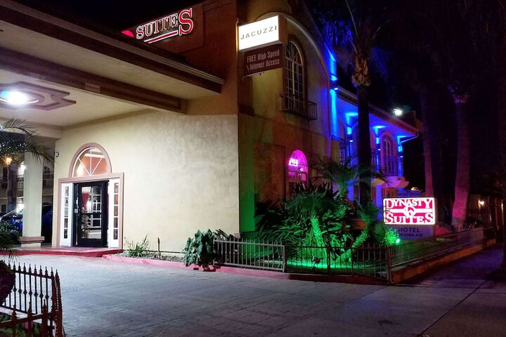 Hotel 2 of 44
