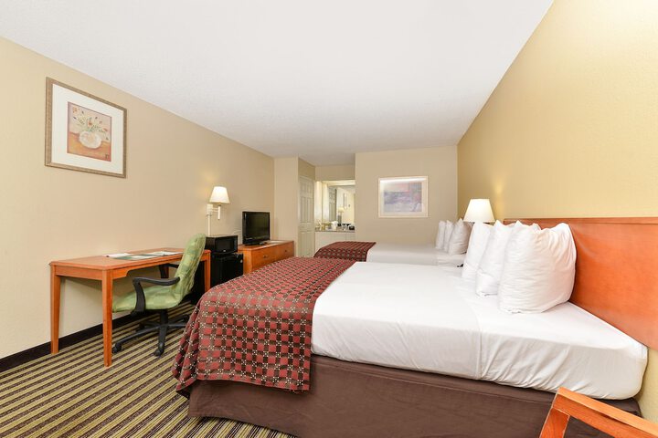 Room 34 of 49