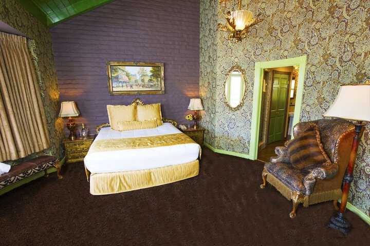 Room 249 of 461