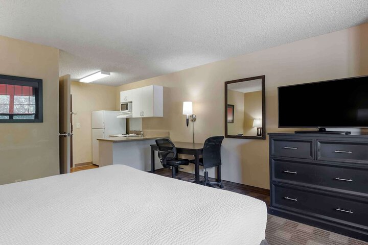 Room 12 of 29