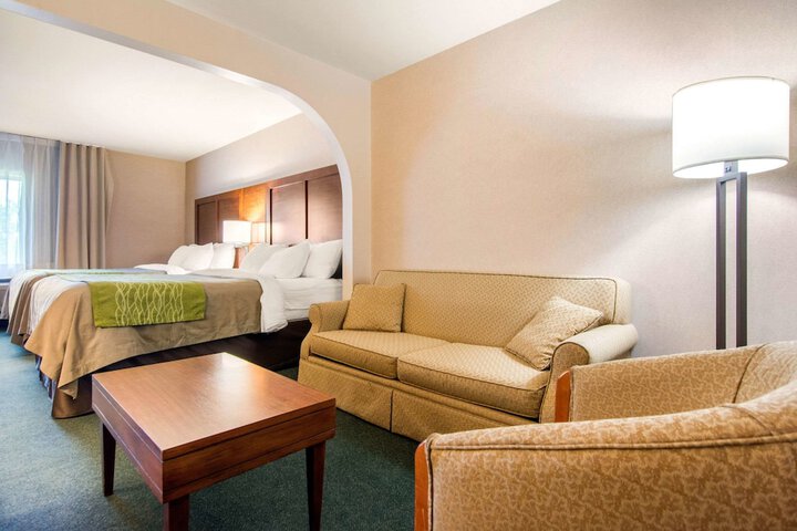 Room 10 of 40
