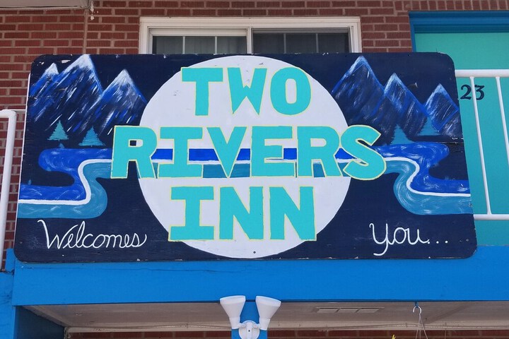 Two Rivers Inn