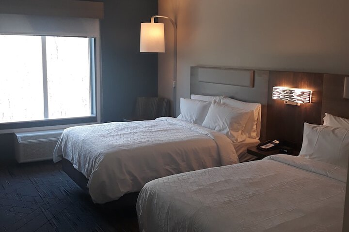 Room 21 of 34