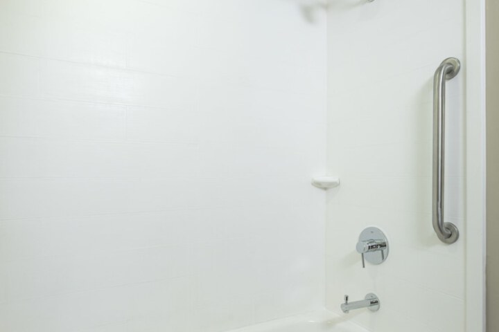 Room 46 of 62