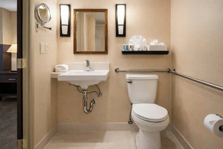 The Buena Park Grand Hotel & Suites