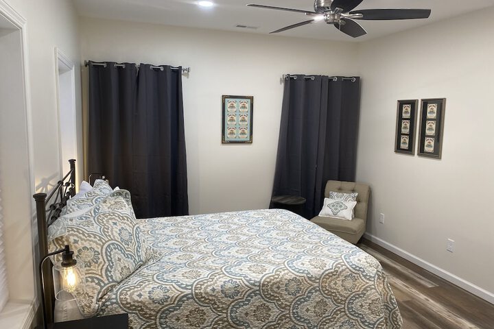 Hermann Crown Suites