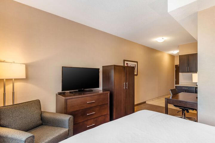 Room 30 of 48
