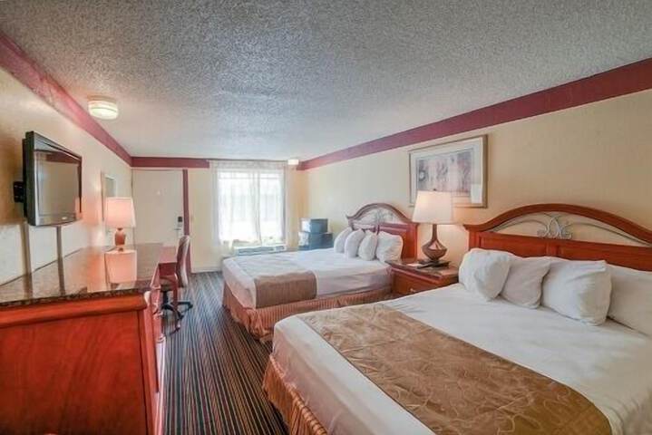 Room 18 of 29
