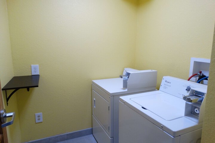 Room 28 of 42