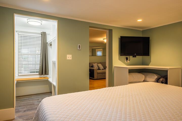Eagle House Motel