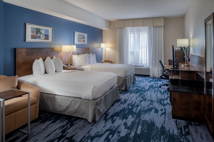 Fairfield Inn & Suites Dayton Troy