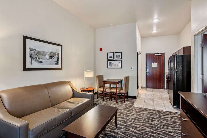 Room 13 of 49
