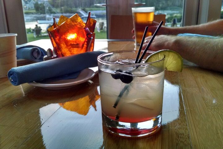 Breakwater Inn