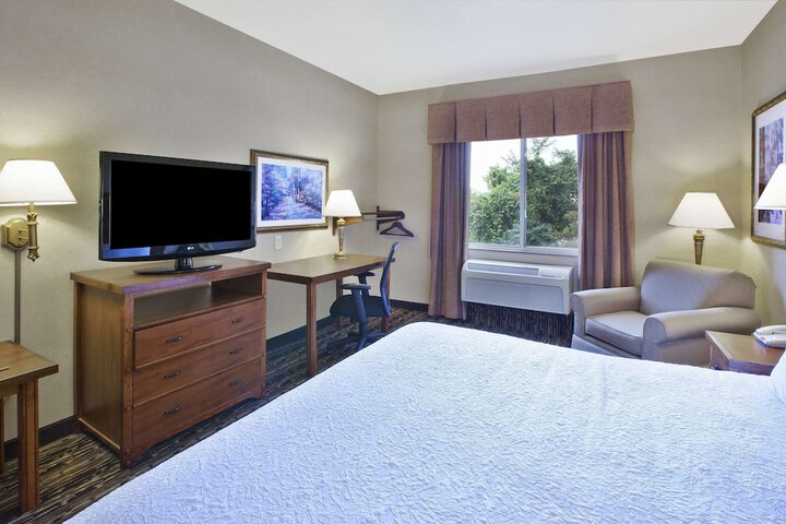 Room 16 of 22