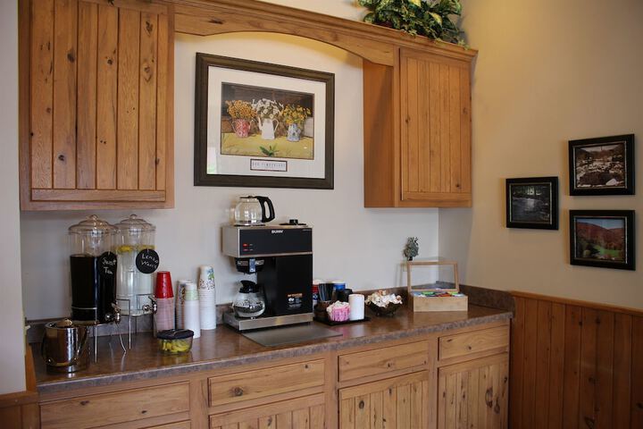 Jonathan Creek Inn