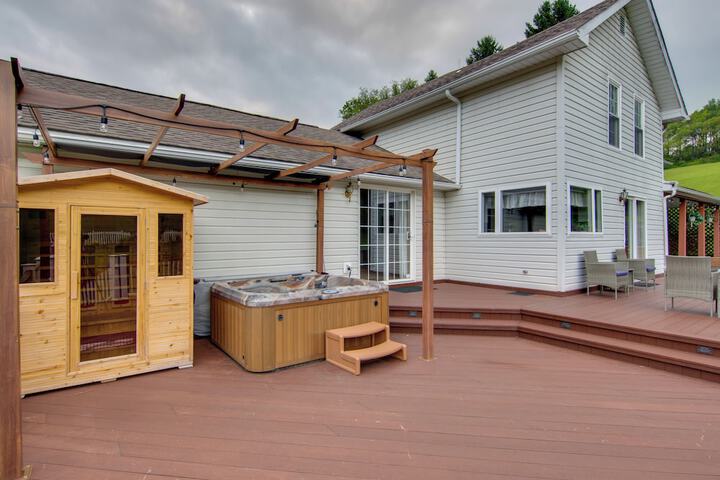 Sauna Spa & Stargazing: Coudersport Home!