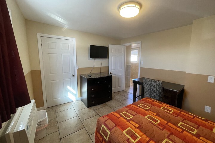 Room 103 of 135