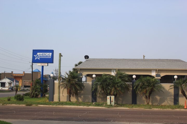 Hotel 2 of 51