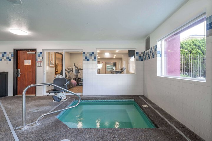Best Western Lake Oswego / Portland Hotel & Suites
