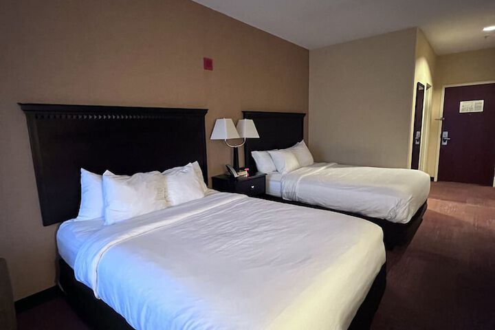 Room 7 of 27