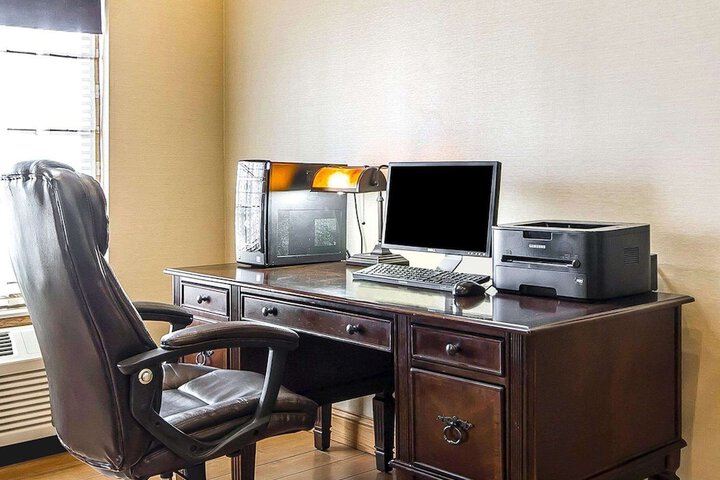 Business Center 57 of 57