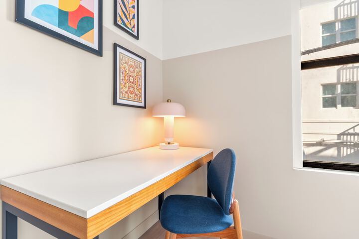Room 27 of 52
