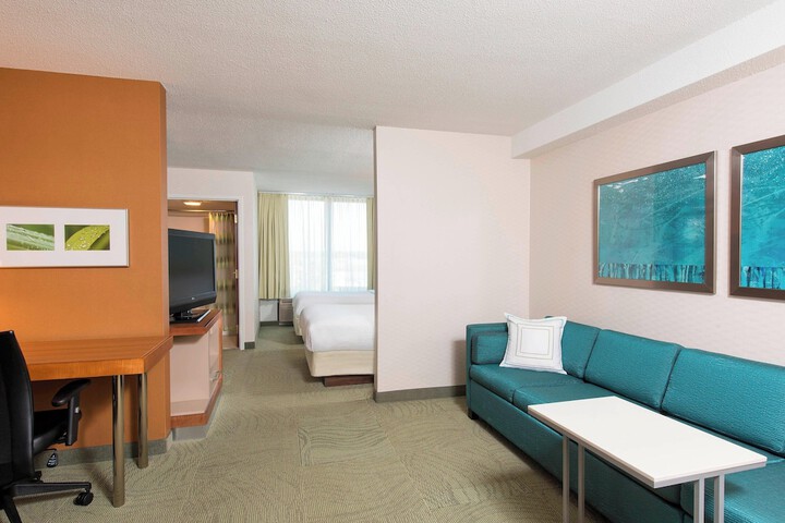 Room 11 of 24