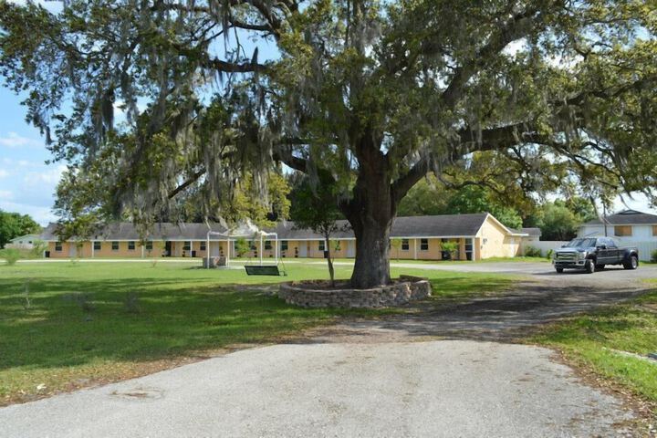 Property Grounds 21 of 24