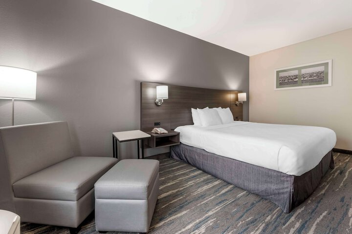 Room 16 of 24