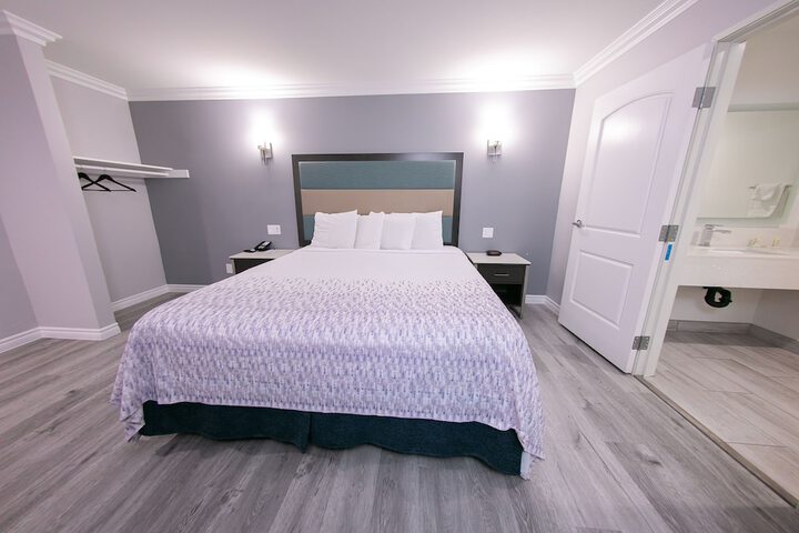 Room 9 of 31