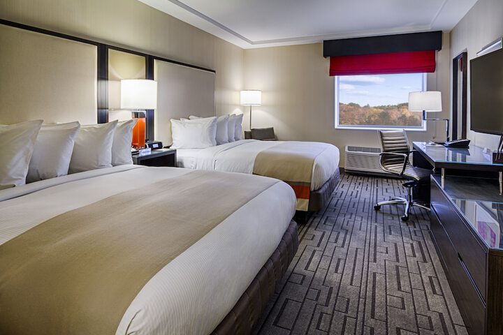 DoubleTree by Hilton Hotel Bristol Connecticut