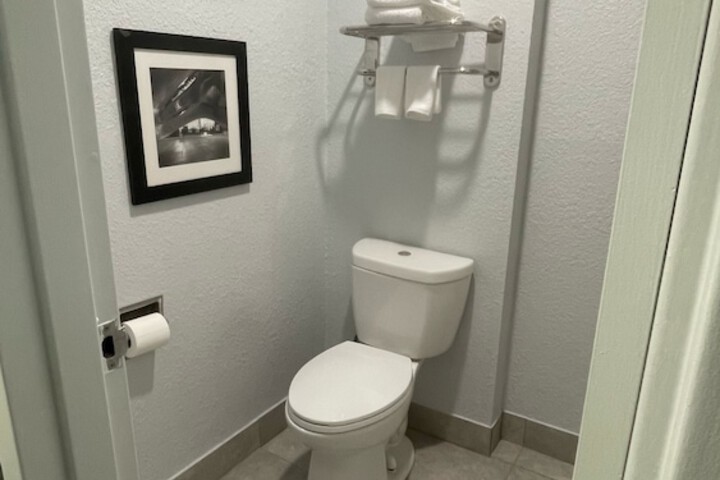 Room 17 of 58