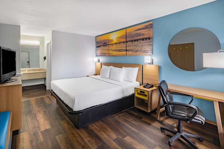 Room 22 of 26