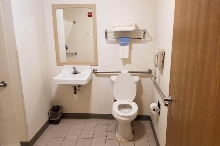 Room 123 of 232