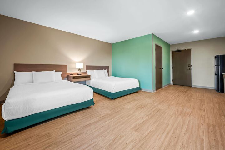 Echo Suites Extended Stay by Wyndham Naples