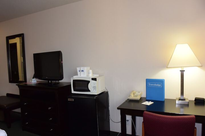 Room 43 of 149