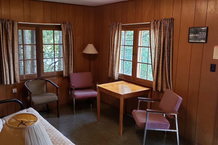Room 92 of 215