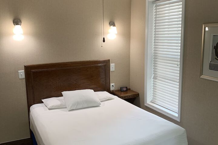 Room 20 of 21