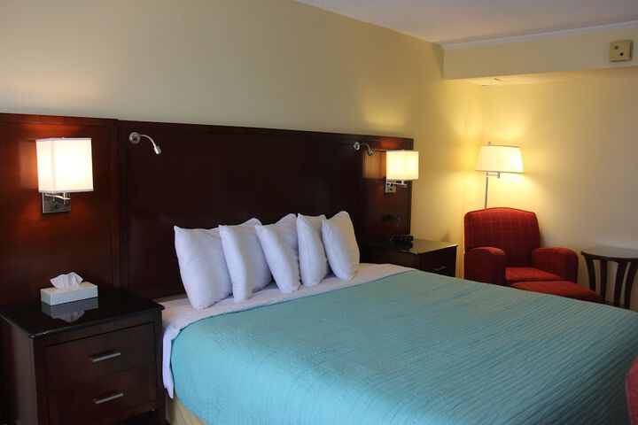 Room 21 of 37