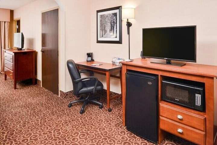 Room 8 of 23