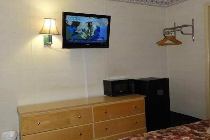 Relax Inn Elmira