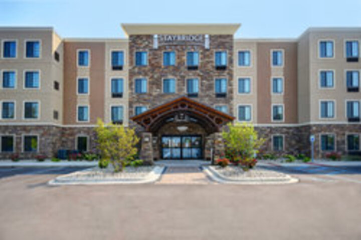 Hotel 2 of 137